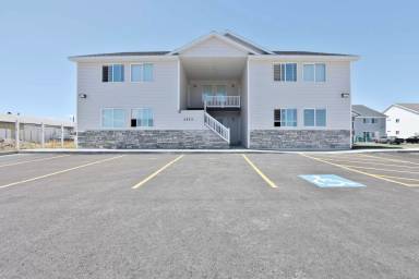 Main picture of 5875 N Silver Fox Rd