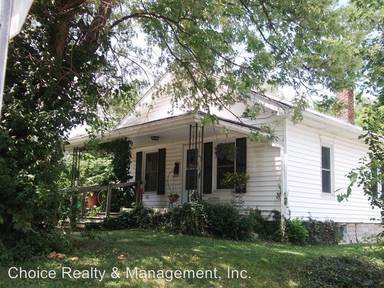 Main picture of 902 W 4th St