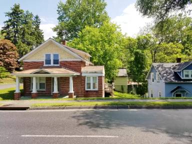 Main picture of 1019 Tyler Ave