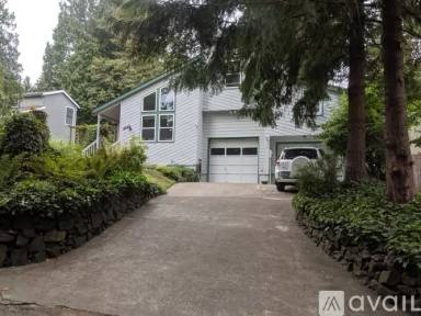 Main picture of 1225 Bay Loop SW