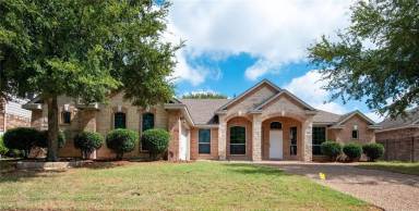 Main picture of 608 Vanilla Ct