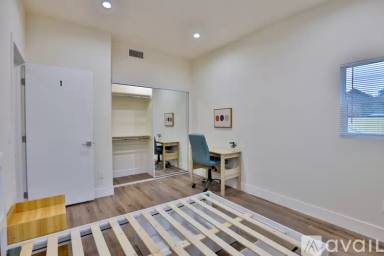 Main picture of 2301 Scarff St