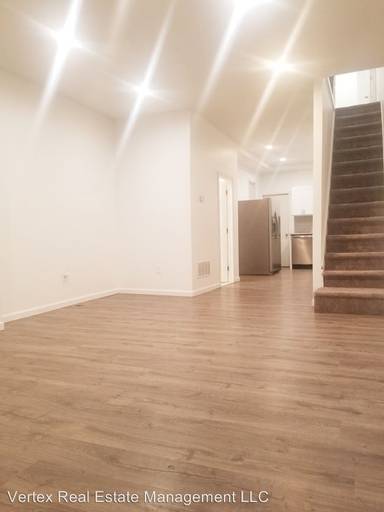 Main picture of 2062 E Lippincott St