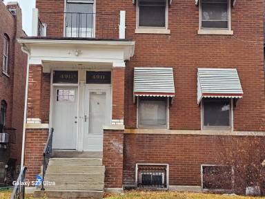 Main picture of 4911 Terry Ave