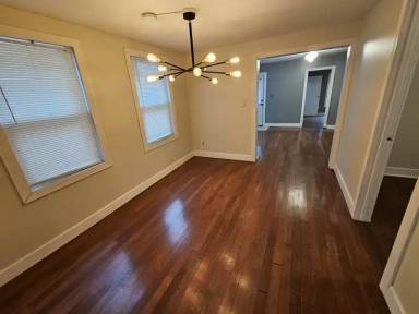 Main picture of 2481 Professor Ave