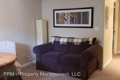 Main picture of 1204 W Story St