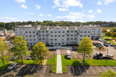 Main picture of 56 Maple St