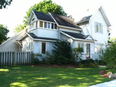 Main picture of 112 Plum St