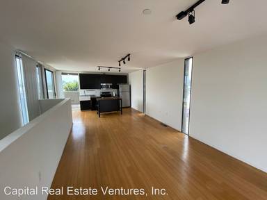 Main picture of 2692 C St