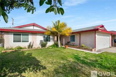 Main picture of 5425 Lemoran Ave
