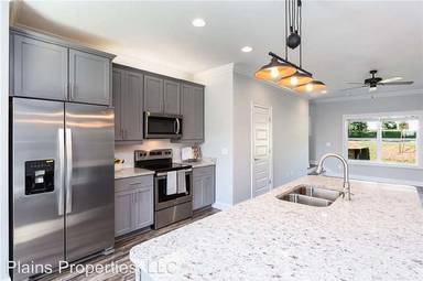 Main picture of 808 N Gay St