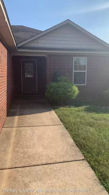 Main picture of 4705 Wildwood Ln