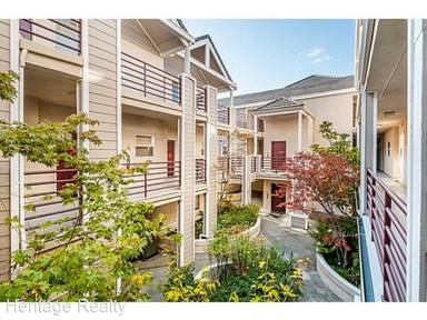 Main picture of 128 N El Camino Real