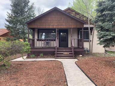 Main picture of 322 Farragut Ave
