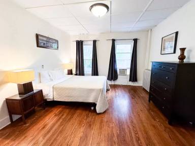 Main picture of 335 Cascadilla St