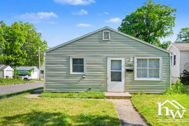 Main picture of 1701 E Donald St