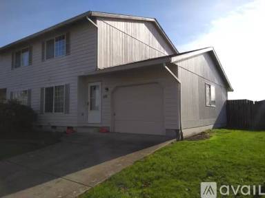 Main picture of 1918 SW Fellows St