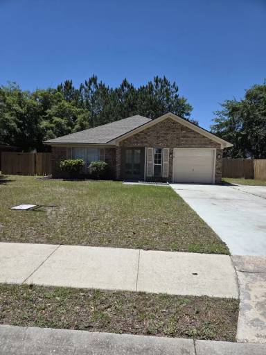 Main picture of 147 Wayfair Ln