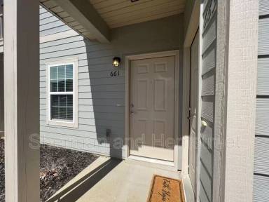 Main picture of 661 Dobhill Ln