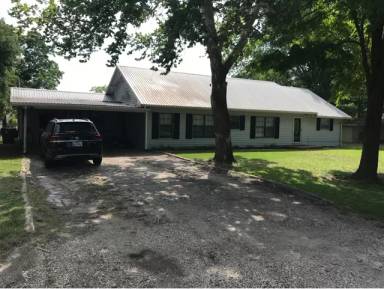 Main picture of 716 Bosque Ln