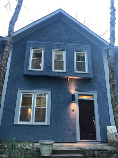 Main picture of 187 12th St NE