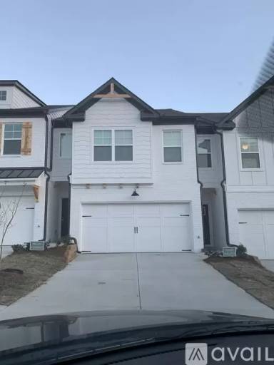 Main picture of 120 Auburn Woods Dr