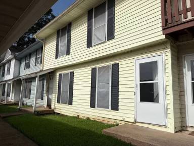 Main picture of 2138 Airline Dr