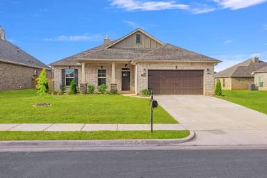 Main picture of 156 Creek Ridge Dr