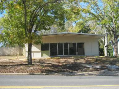 Main picture of 1329 Sycamore Ave