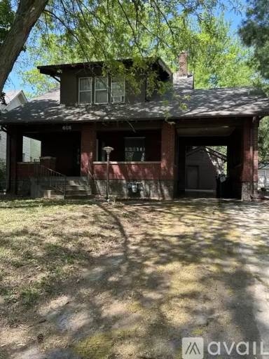 Main picture of 605 N 9th St