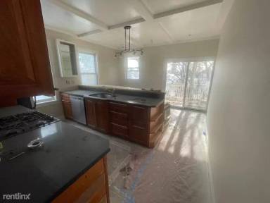 Main picture of 20 Taft St