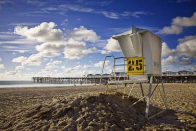 Main picture of 954-960 Sapphire St