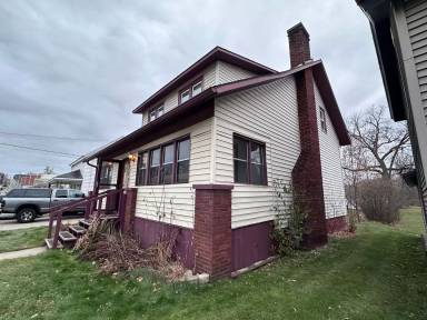 Main picture of 911 Townline Rd