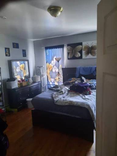 Main picture of 932 Ferry St