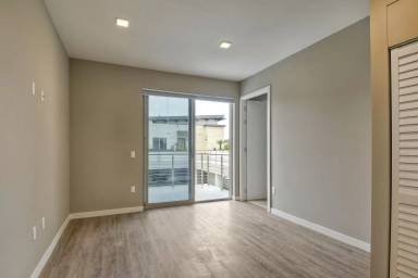 Main picture of 3088 State St