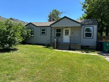 Main picture of 3208 NW 30th St