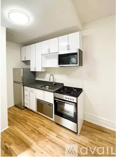 Main picture of 347 E 20th St