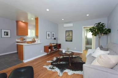 Main picture of 815 E Villa St
