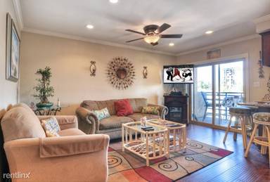 Main picture of 1202 N Pacific St
