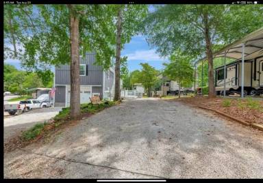Main picture of 111 Norwood Ln
