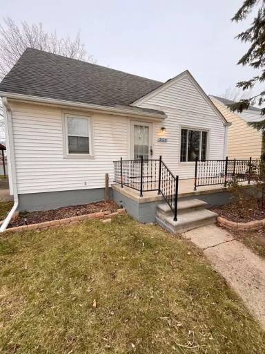 Main picture of 3126 Bailey Ave
