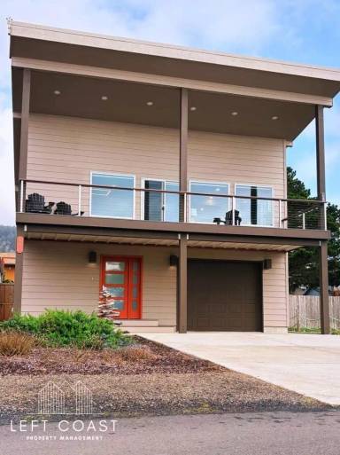 Main picture of 480 NW Alsea Ave