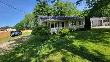 Main picture of 13676 2nd Ave NW