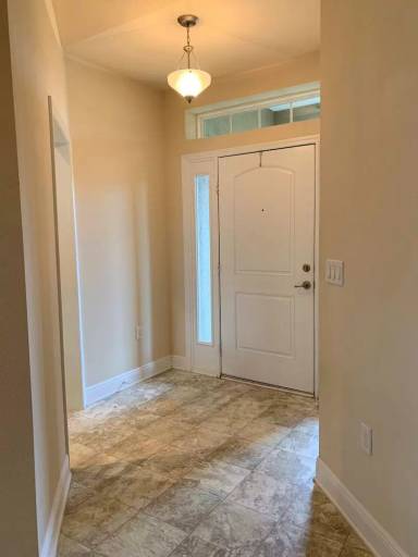 Main picture of 3273 SW Rosser Blvd