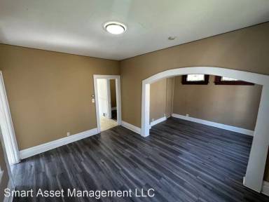 Main picture of 1525 S 21st St