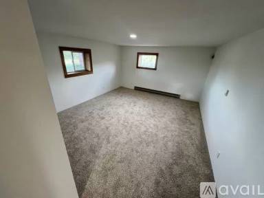Main picture of 1807 1st St E