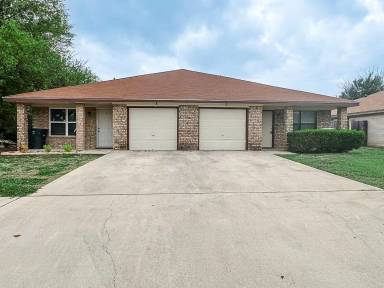 Main picture of 404 Alpine St