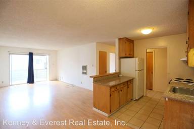 Main picture of 267 Lester Ave