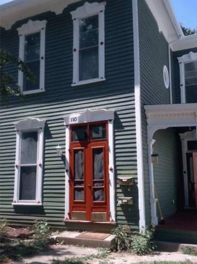 Main picture of 110 S 9th St