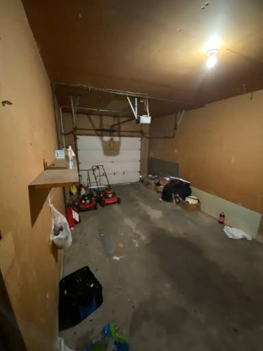 Main picture of 107 Acker Pkwy